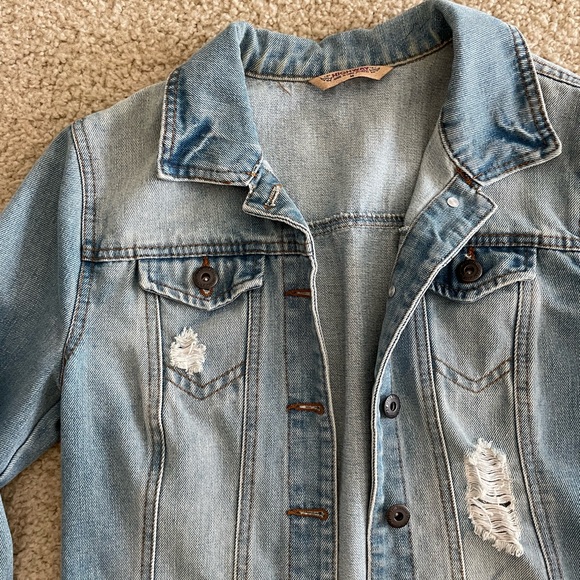 Blue denim jacket - Picture 2 of 3